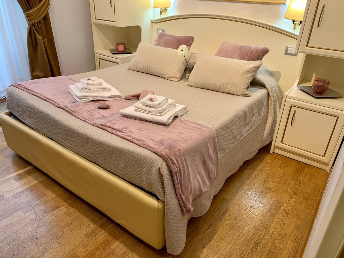 Domus Via Veneto Bed & Breakfast Roma Exterior foto